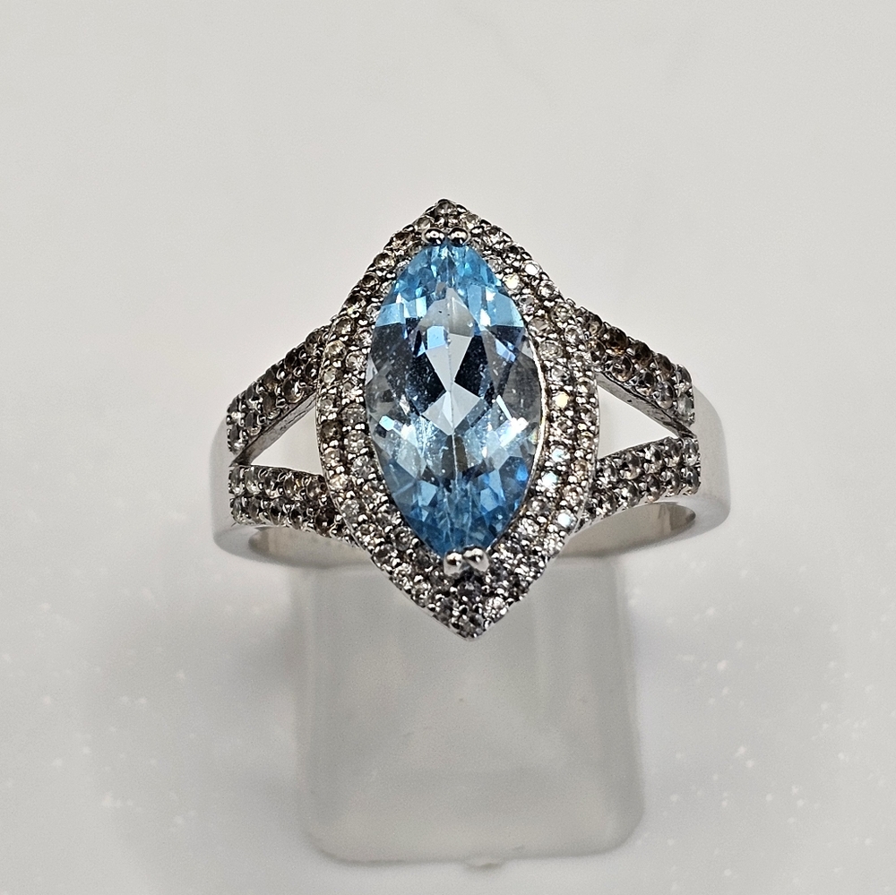 Vintage Sky Blue Topaz and White Zircon Sterling Silver Ring Size 10 - Picture 15 of 16